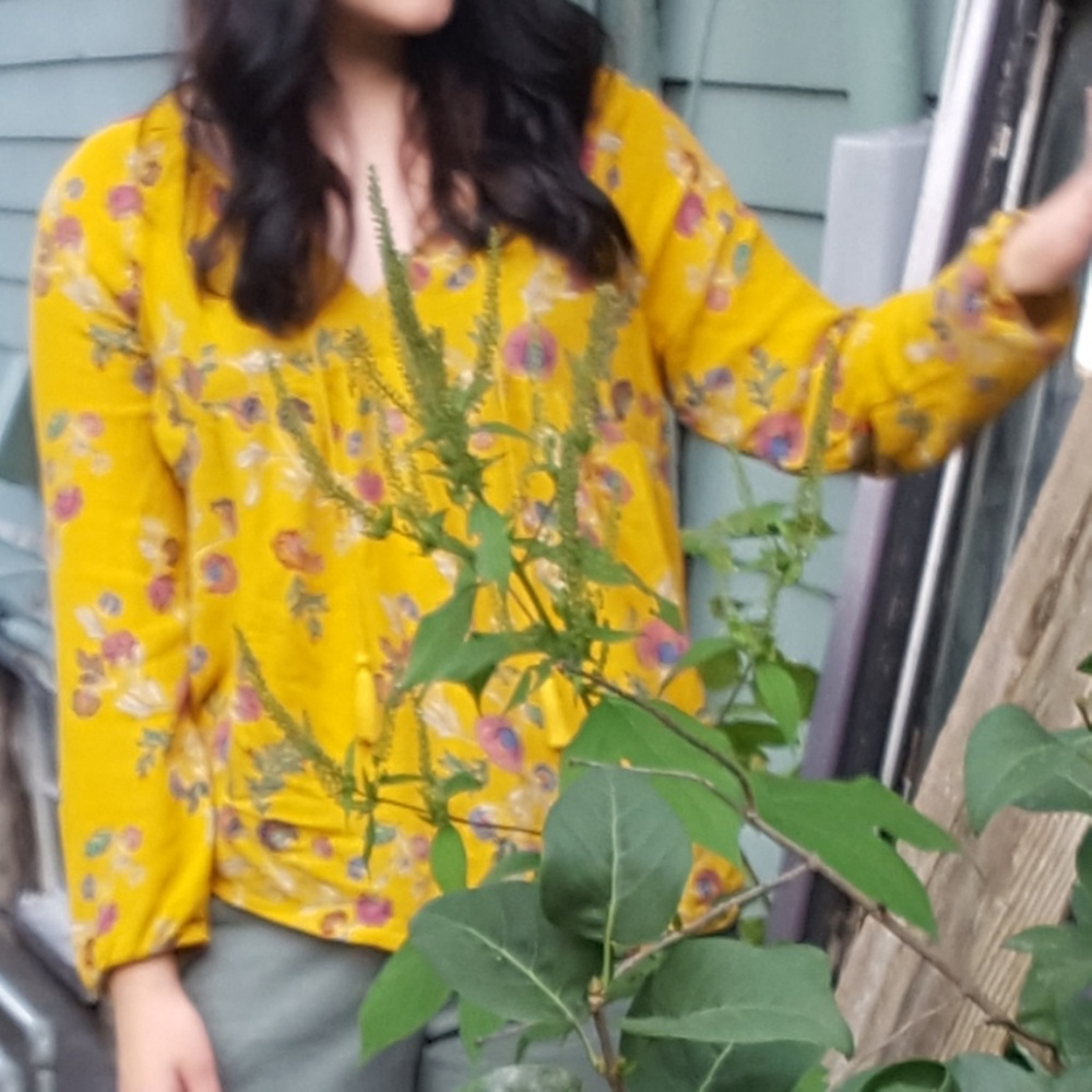 Old Navy mustard floral long sleeve top